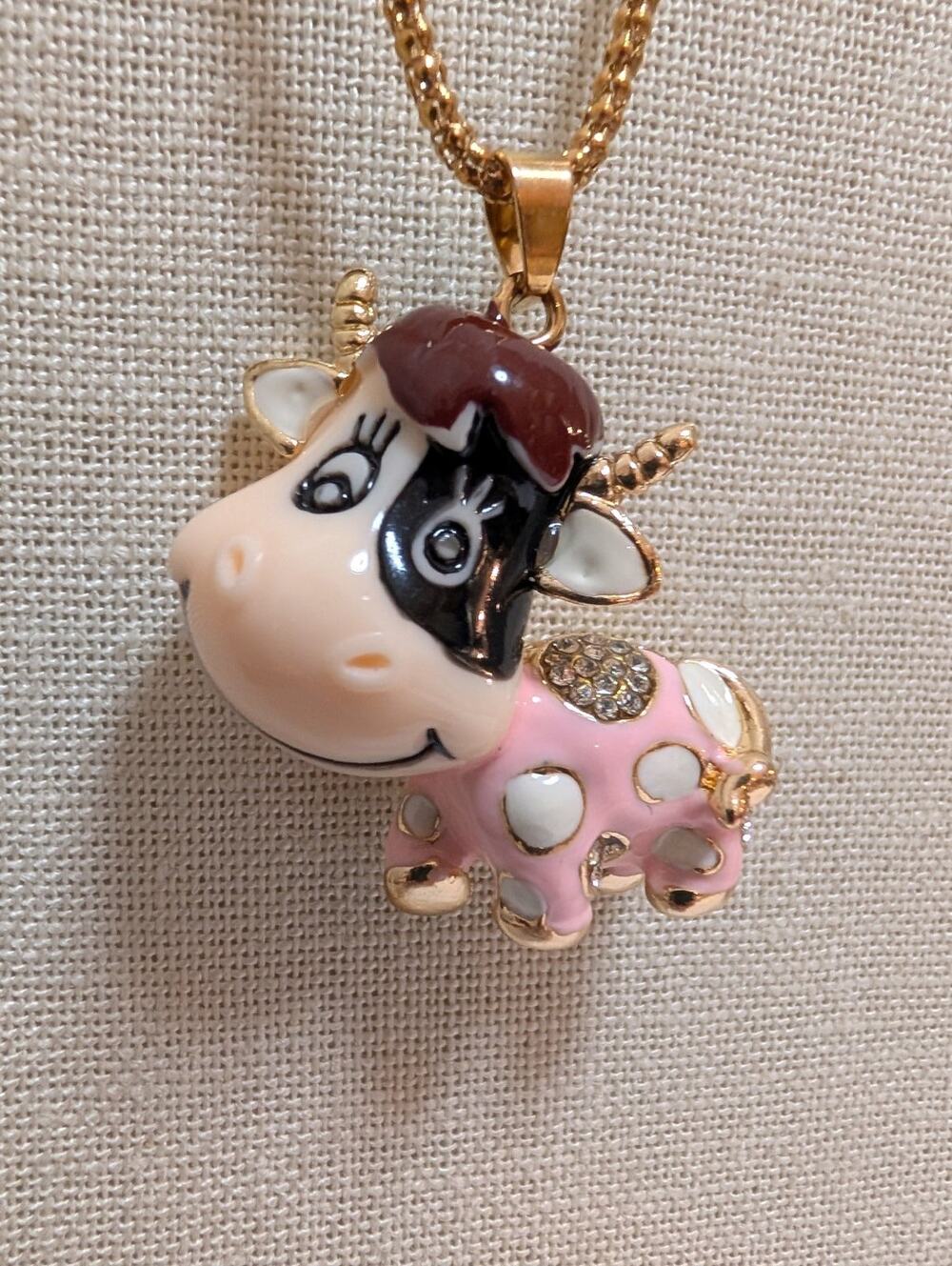 Betsey Johnson Pink Cow Rhinestone Enamel Pendant Necklace Gold Tone Fashion